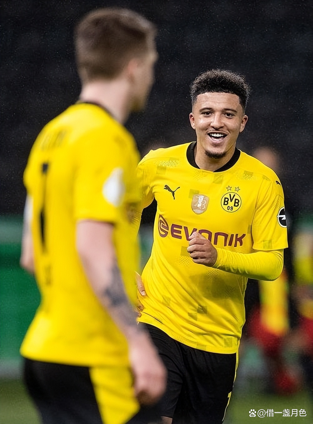 爱游戏平台-今晚多特蒙德备战德甲，豪取连胜细节曝光，质疑声仍在，轮换策略成焦点的简单介绍